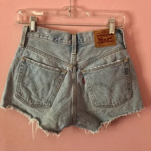 Levi’s 501 Light blue cutoff frayed denim shorts - Picture 3 of 4
